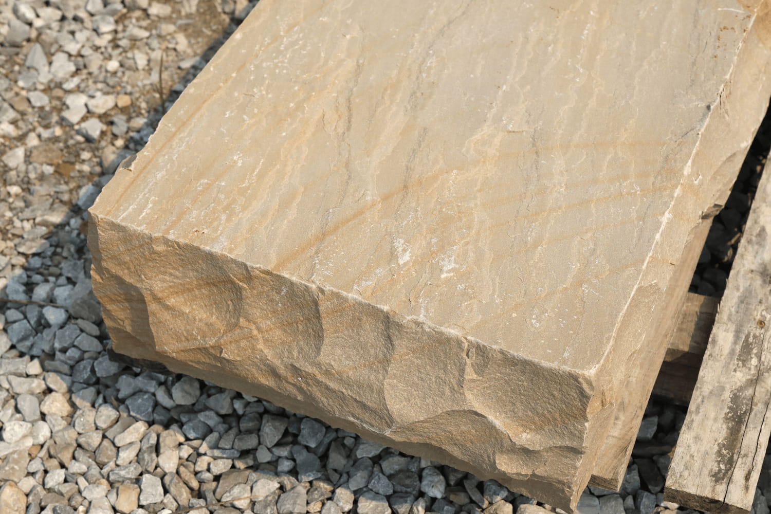 Buff Sandstone Rockface Treads & Steps‍ Stone Center
